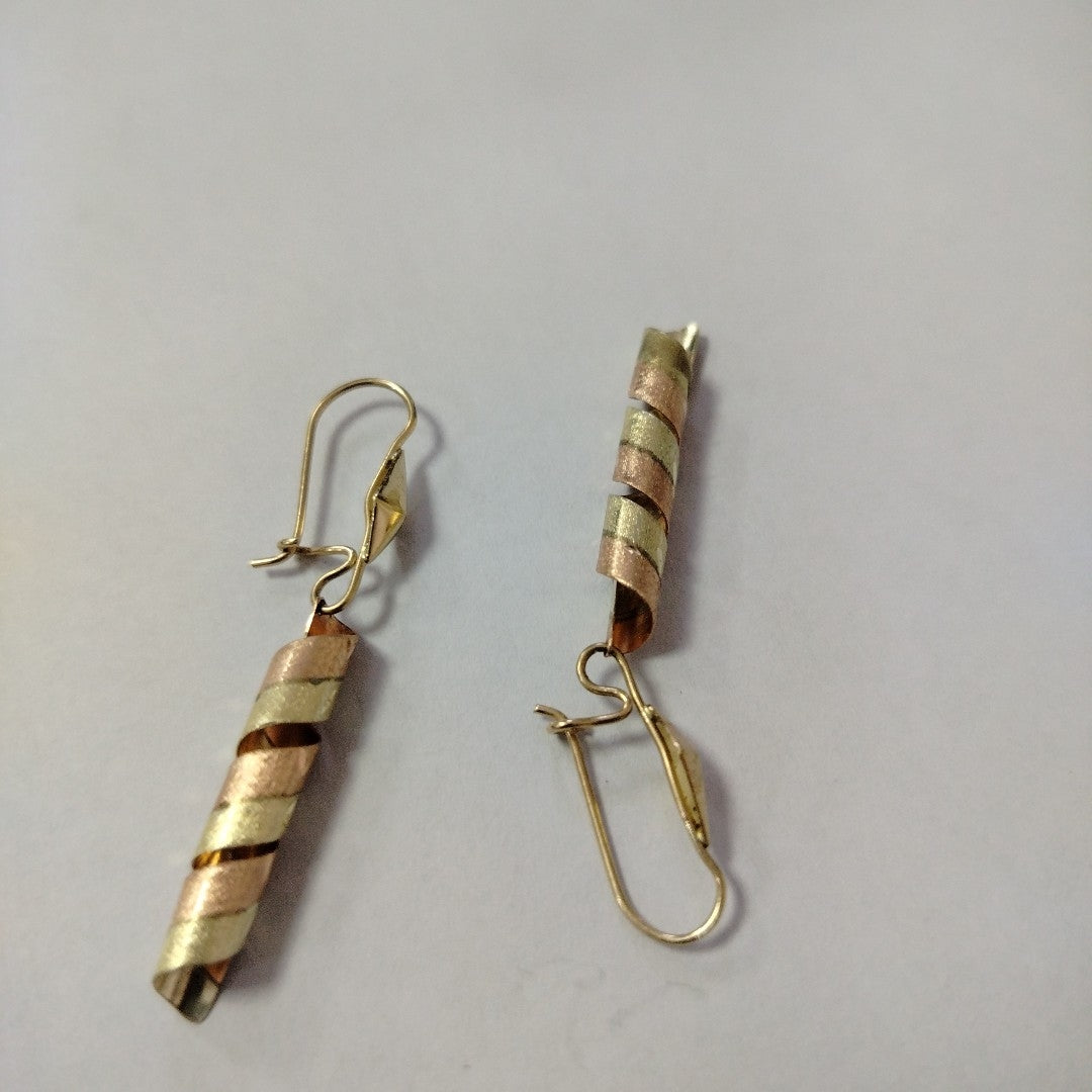 ARETES PAR ORO 8 K 2,80 GRMS (SEMINUEVO)
