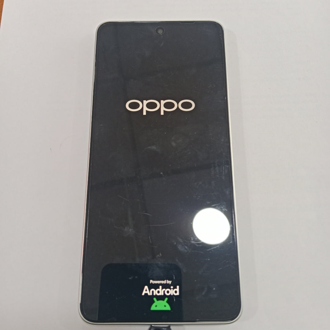 CELULAR OPPO A5 PRO CPH2711 (2025) 256 GB 8 GB RAM (SEMINUEVO)