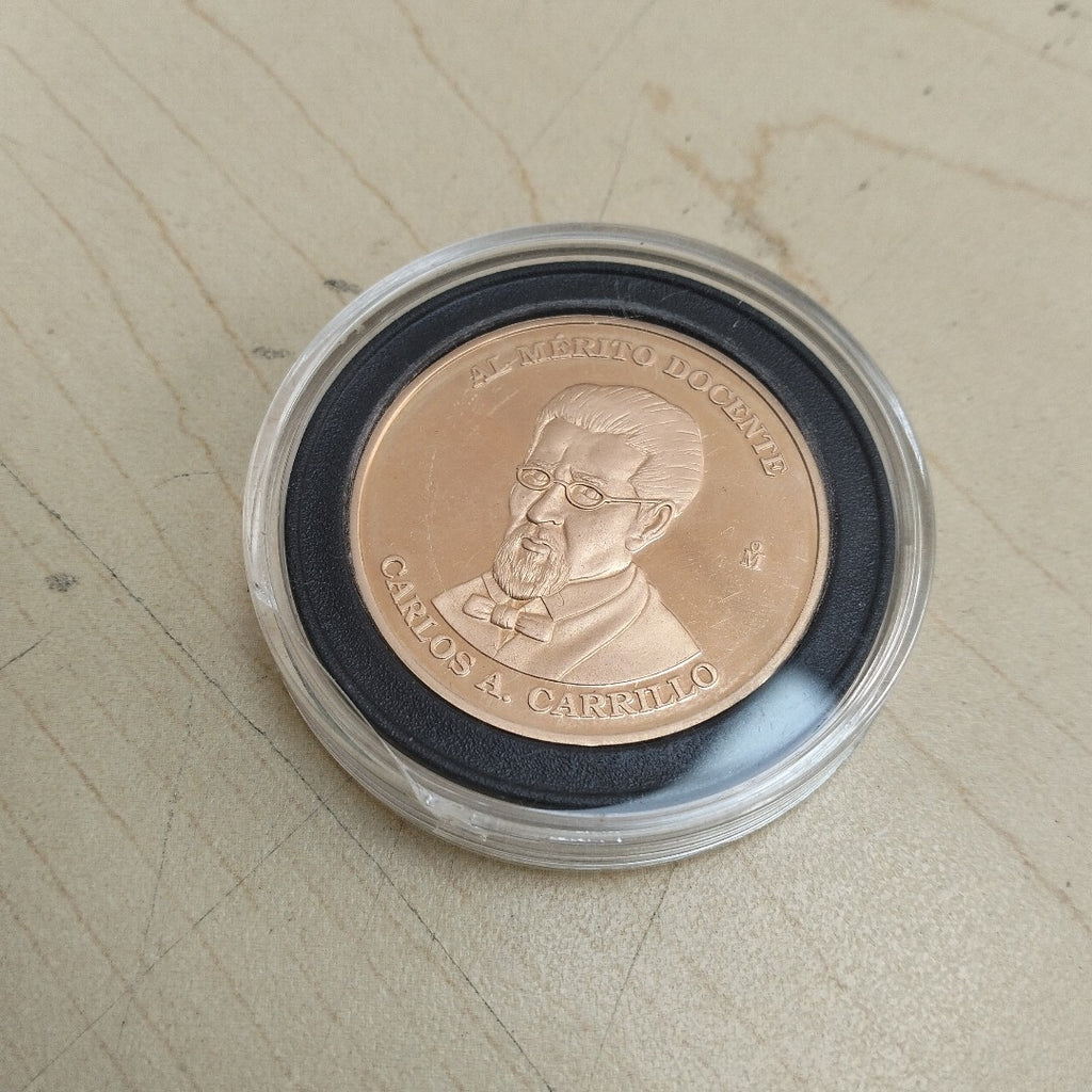 MEDALLA CONMEMORATIVA ORO 18 K 42,00 GRMS (SEMINUEVO)