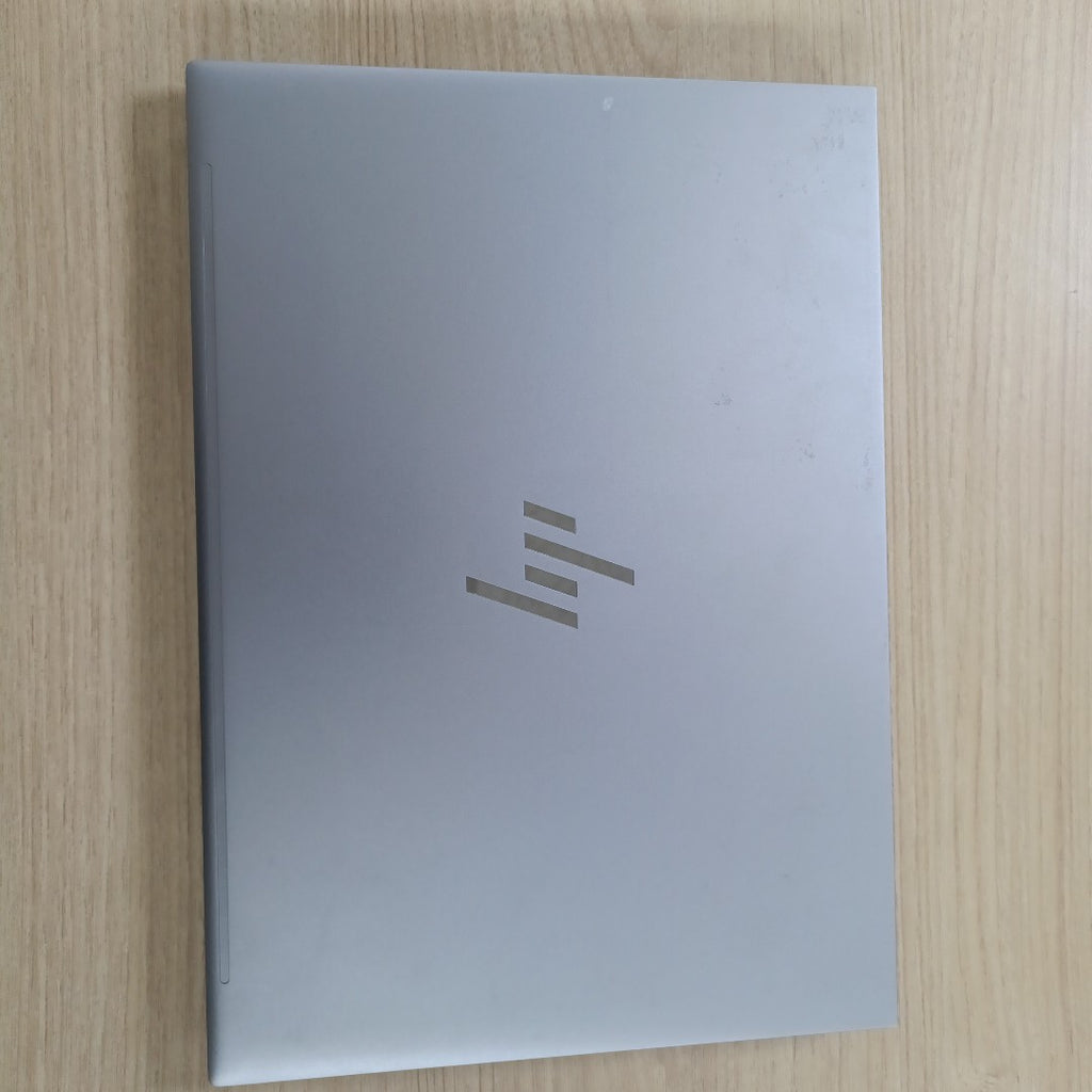 LAPTOP HP ZBOOK FIREFLY 14 G11 (2024) 512 GB SSD 16 GB RAM (SEMINUEVO)