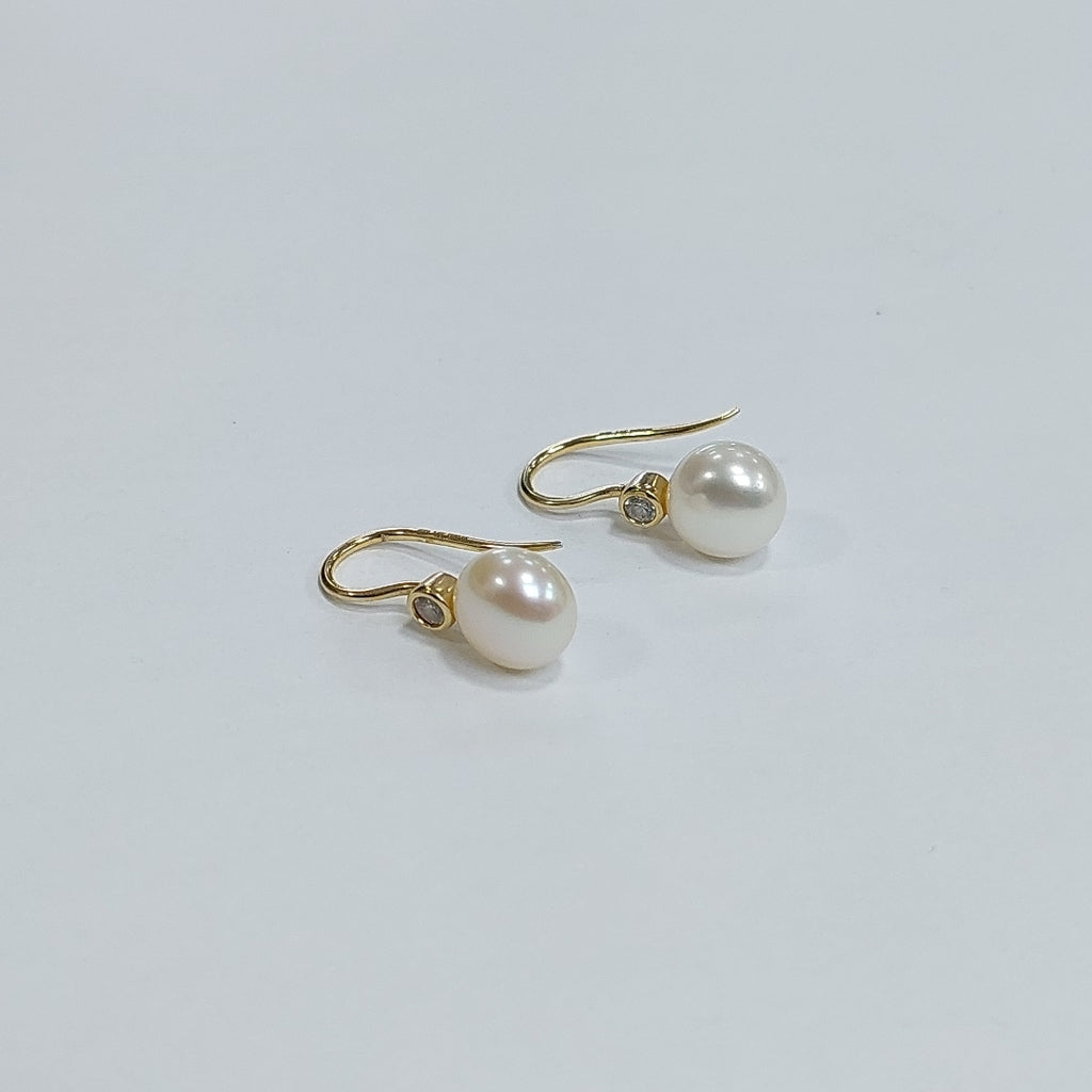 ARETES PAR ORO 14 K 2.4 GRMS (SEMINUEVO)