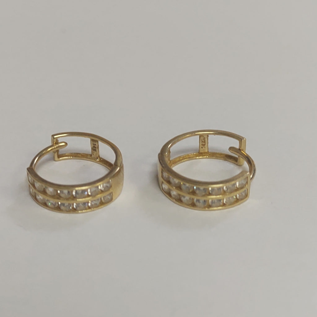 ARRACADAS PAR ORO 14 K 1 GRMS (SEMINUEVO)