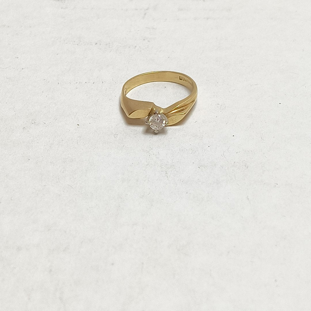 SOLITARIO ORO 14 K 3.9 GRMS (SEMINUEVO)