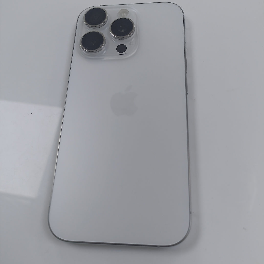 CELULAR APPLE IPHONE 16 PRO A3294 (2024) 128 GB 8 GB RAM (SEMINUEVO)