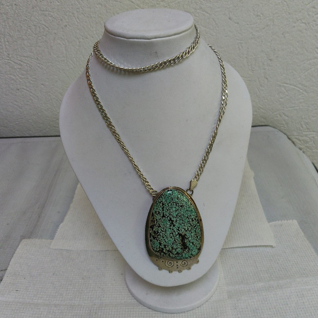 CADENA, DIJE PLATA 41.9 GRMS (SEMINUEVO)