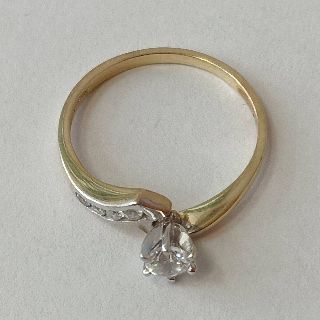 SOLITARIO ORO 10 K 2,40 GRMS (SEMINUEVO)
