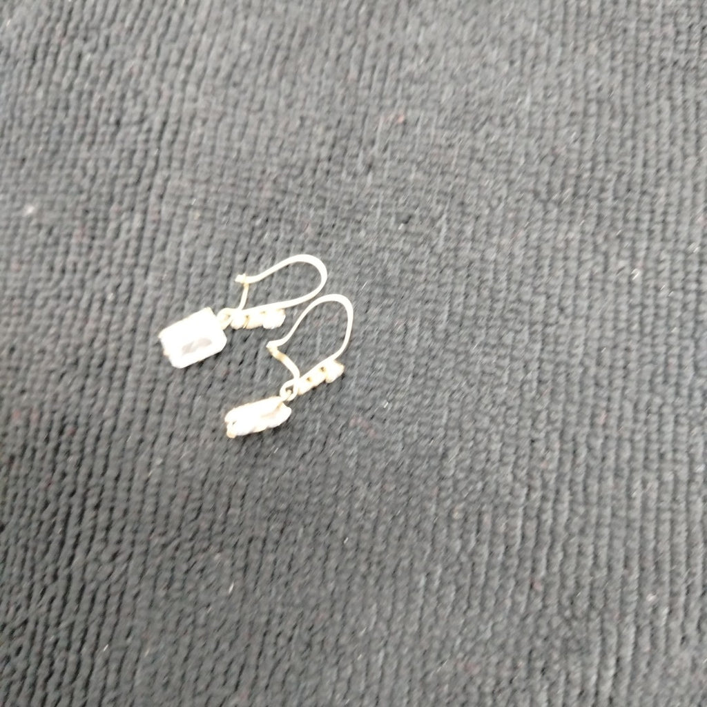 ARETES PAR ORO 10 K 1.6 GRMS (SEMINUEVO)