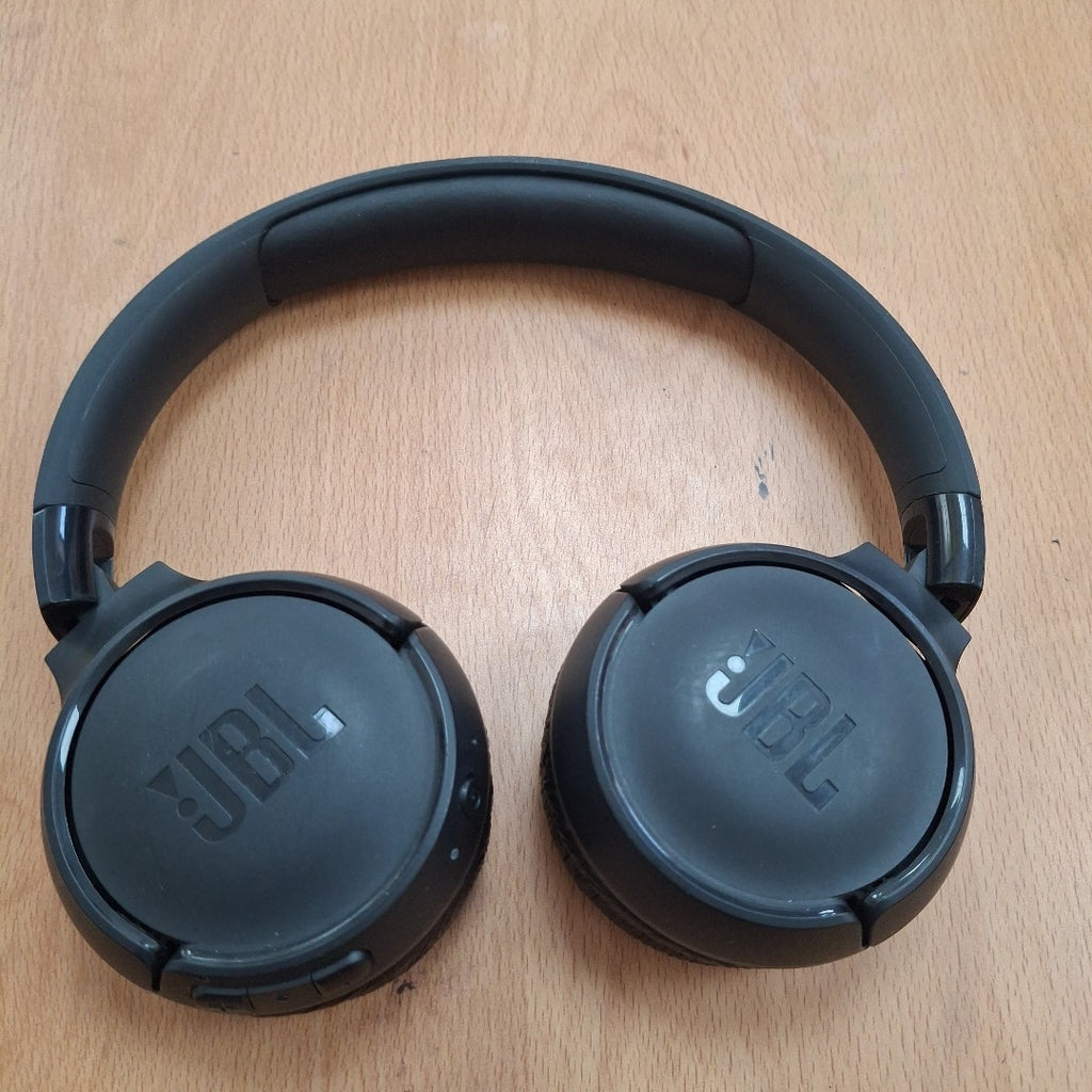 AUDIFONOS JBL TUNE 520BT INALAMBRICO ON EAR (SEMINUEVO)