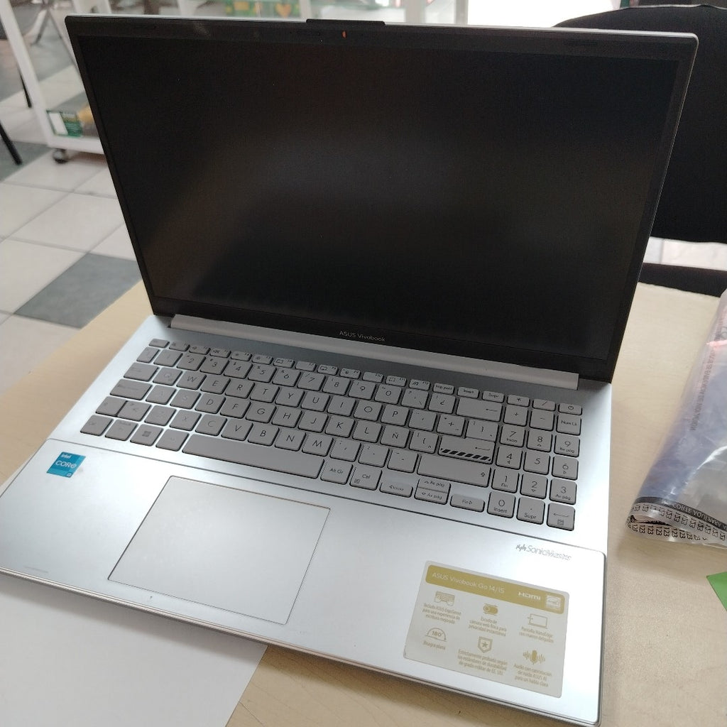 LAPTOP ASUS VIVOBOOK GO 15 E1504GA-NJ163W (2025) 512 GB SSD 8 GB RAM (SEMINUEVO)