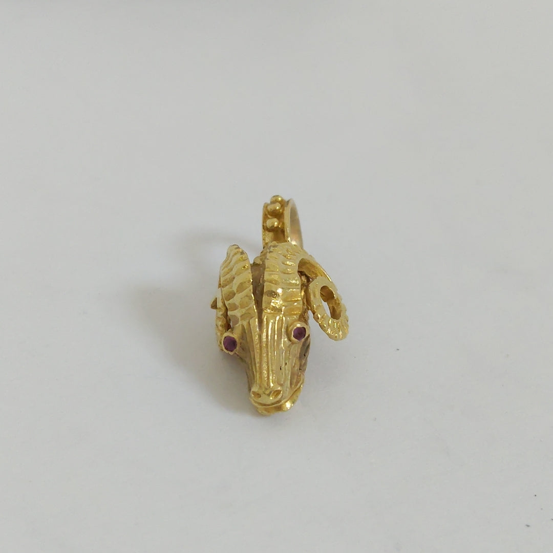 DIJE ORO 18 K 6.6 GRMS (SEMINUEVO)