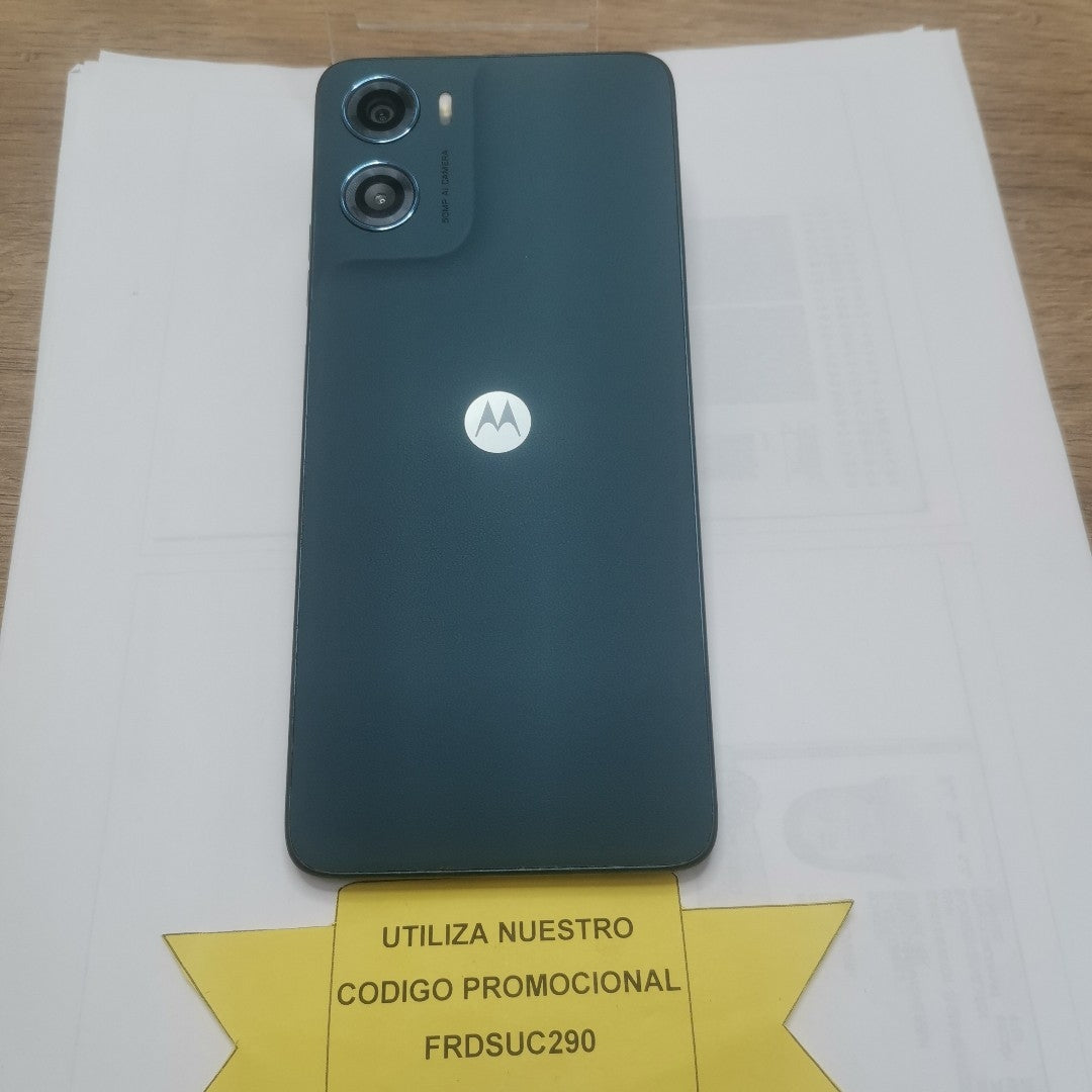 CELULAR MOTOROLA MOTO G06 XT2535-2 (2025) 64 GB 4 GB RAM (SEMINUEVO)