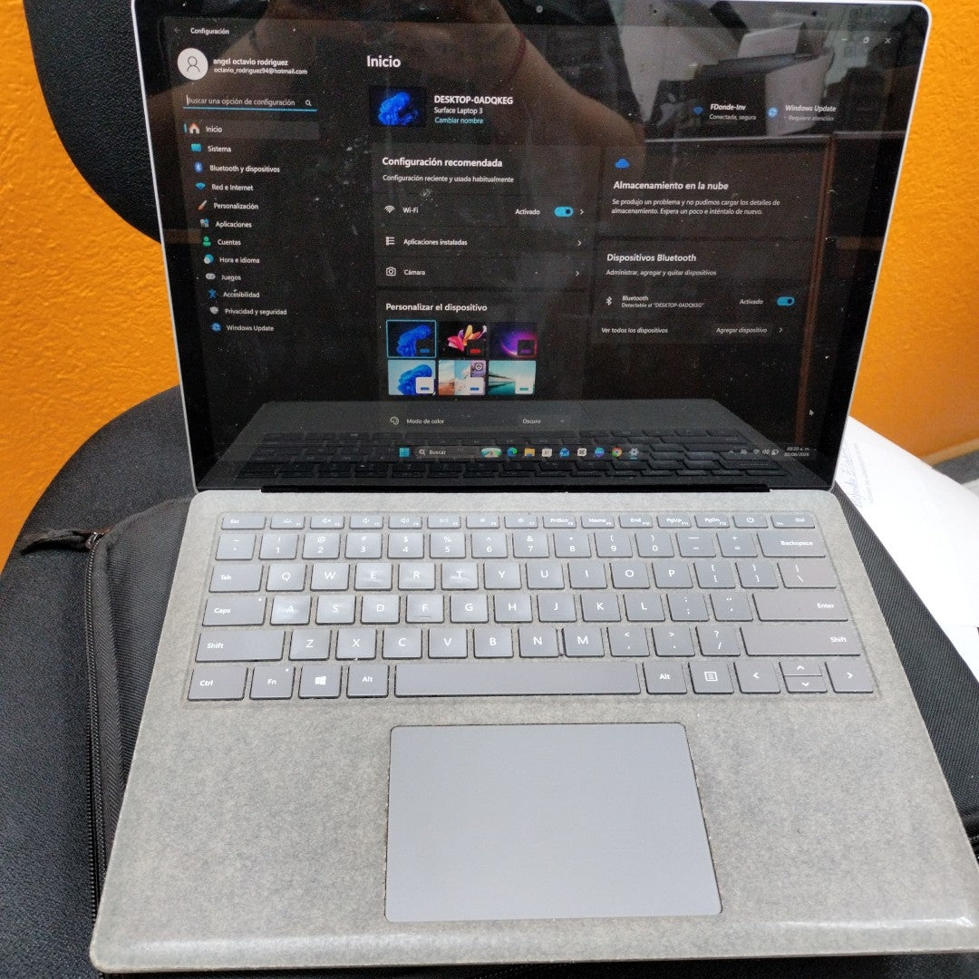 LAPTOP MICROSOFT SURFACE LAPTOP 2095 (2025) 256 GB SSD 16 GB RAM (SEMINUEVO)