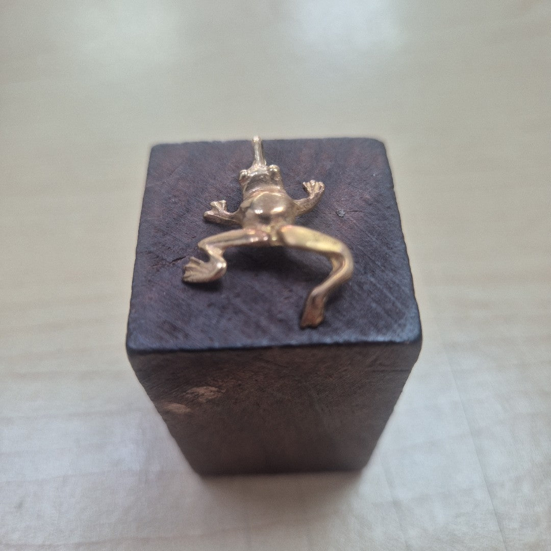 DIJE ORO 10 K 1.6 GRMS (SEMINUEVO)