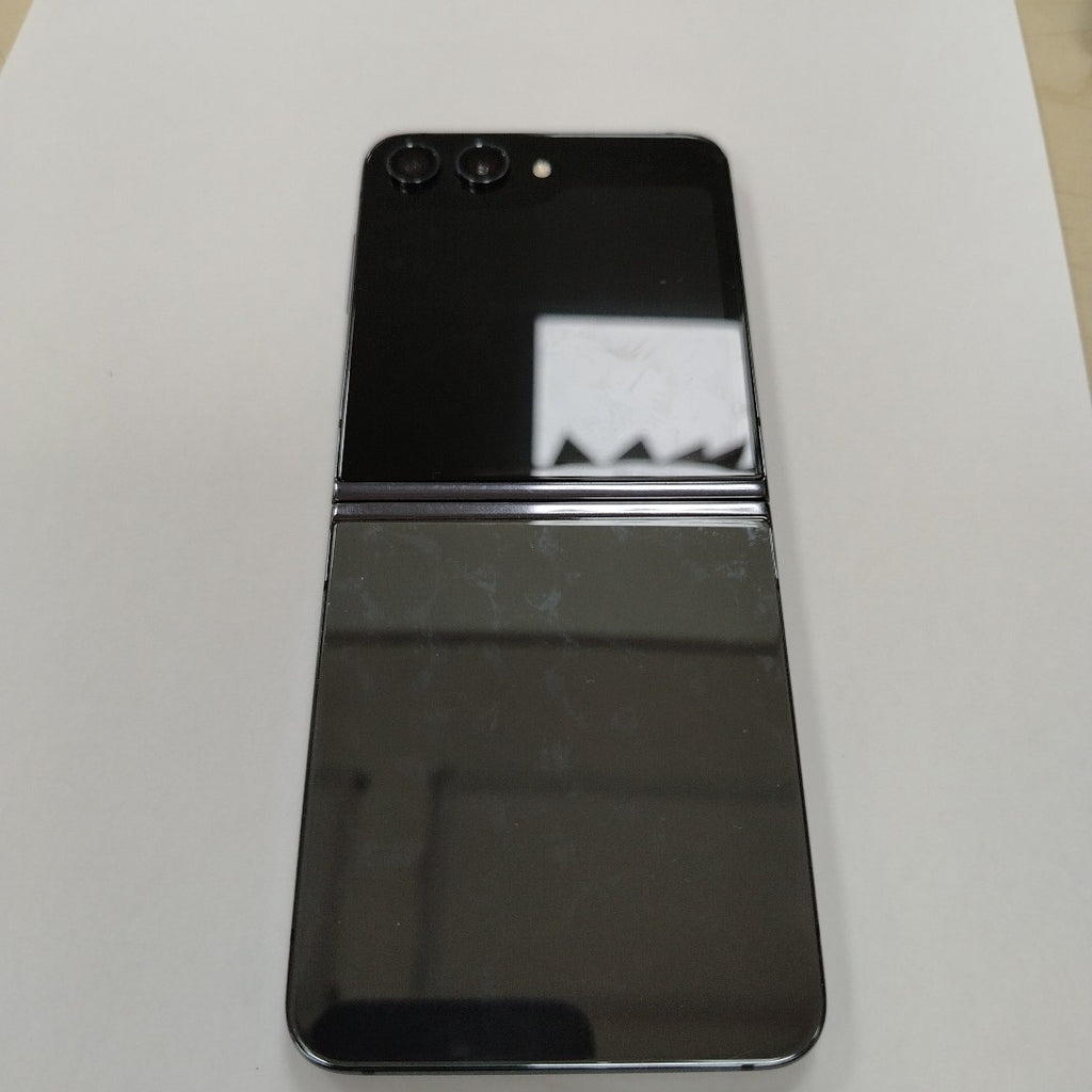 CELULAR SAMSUNG GALAXY Z FLIP 5 SM-F731U1 (2023) 256 GB 8 GB RAM (SEMINUEVO)