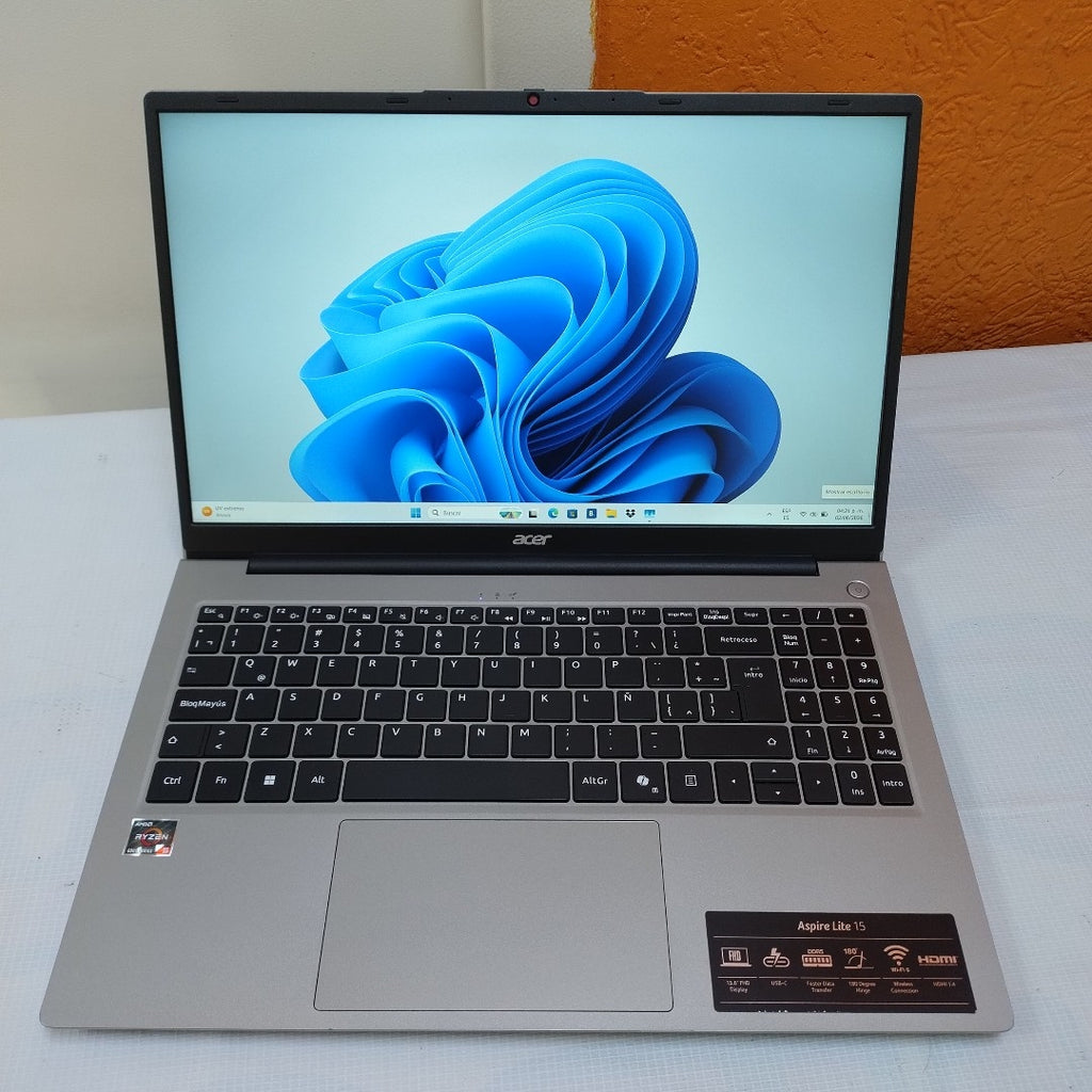LAPTOP ACER ASPIRE LITE 15 AL15-62P-R0WX (2025) 512 GB SSD 8 GB RAM (SEMINUEVO)