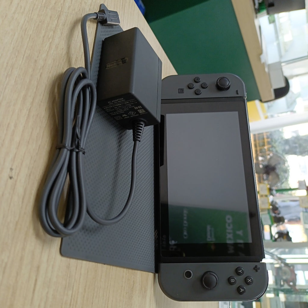 CONSOLA DE VIDEOJUEGO NINTENDO SWITCH 32 GB (SEMINUEVO)