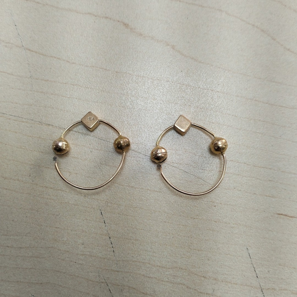 ARRACADAS PAR ORO 8 K 1.5 GRMS (SEMINUEVO)