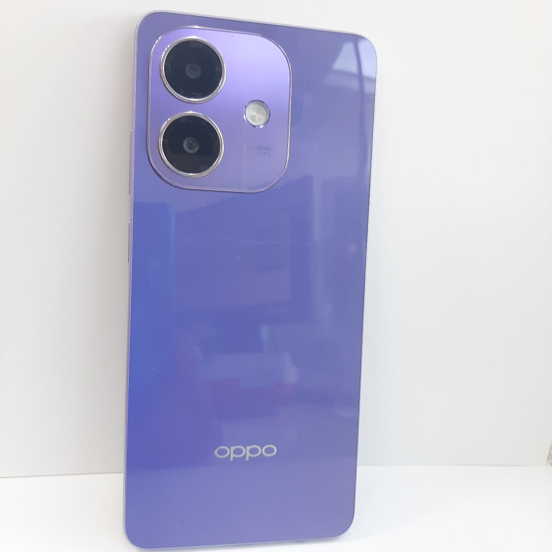 CELULAR OPPO A40 CPH2669 (2024) 256 GB 4 GB RAM (SEMINUEVO)