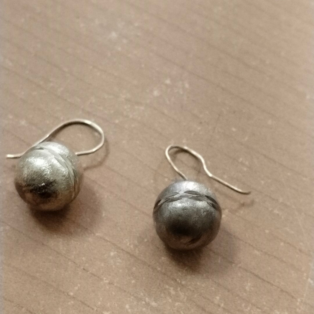 ARETES PAR ORO 8 K 3.6 GRMS (SEMINUEVO)