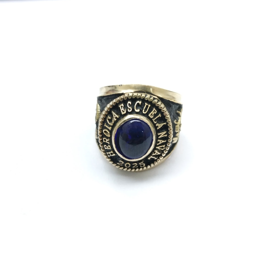 ANILLO DE GRADUACIÓN ORO, ORO MUY BAJO 8 K 21.8 GRMS (SEMINUEVO)
