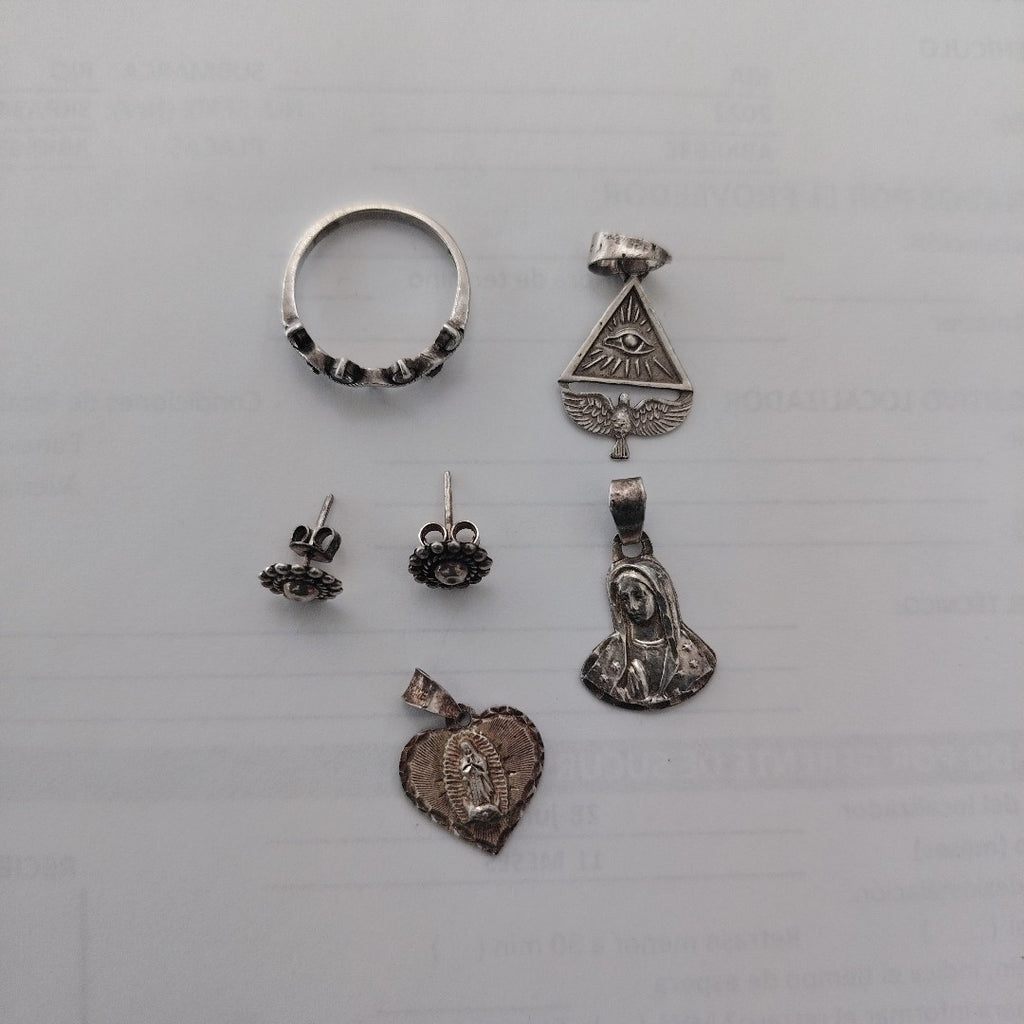ANILLITO,BROQUELES PAR,DIJE PLATA 7,20 GRMS (SEMINUEVO)