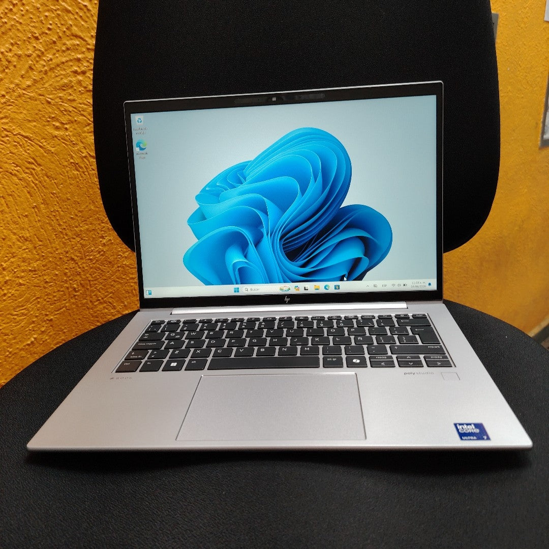 LAPTOP HP ZBOOK FIREFLY 14 G11 (2024) 512 GB SSD 16 GB RAM (SEMINUEVO)