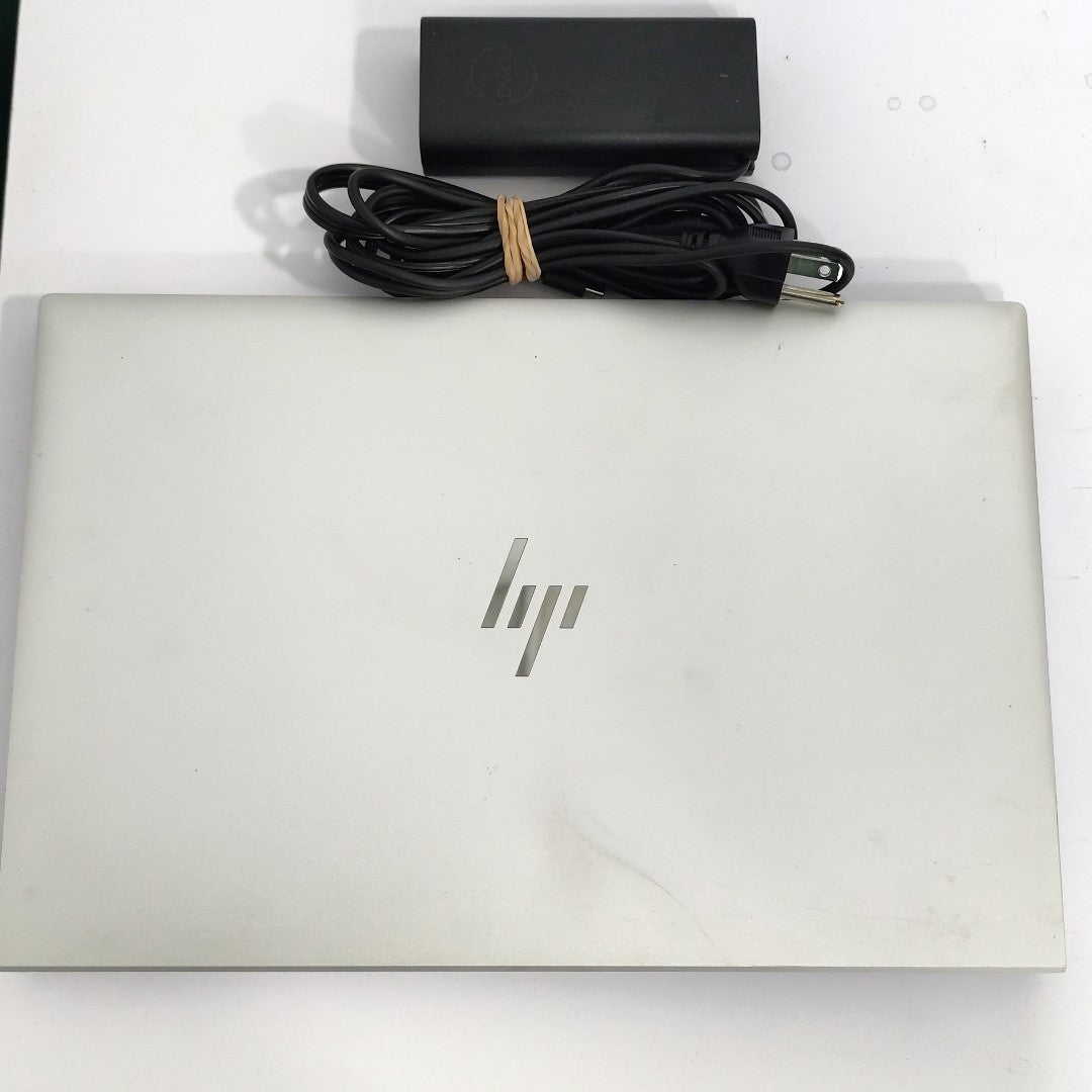 LAPTOP HP ELITEBOOK 840 G8 (2023) 256 GB SSD 16 GB RAM (SEMINUEVO)