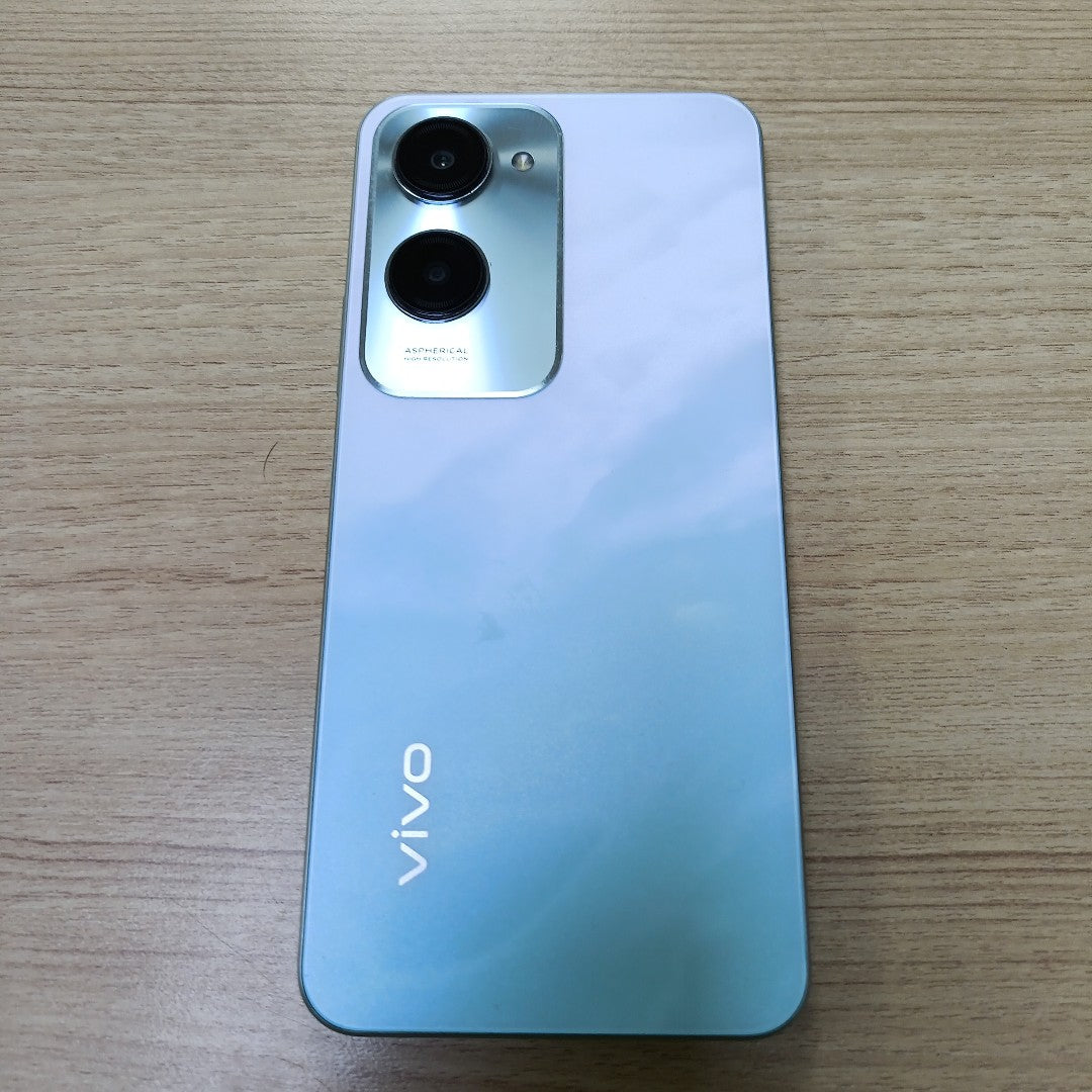 CELULAR VIVO Y18 V2333 256 GB 8 GB RAM (SEMINUEVO)
