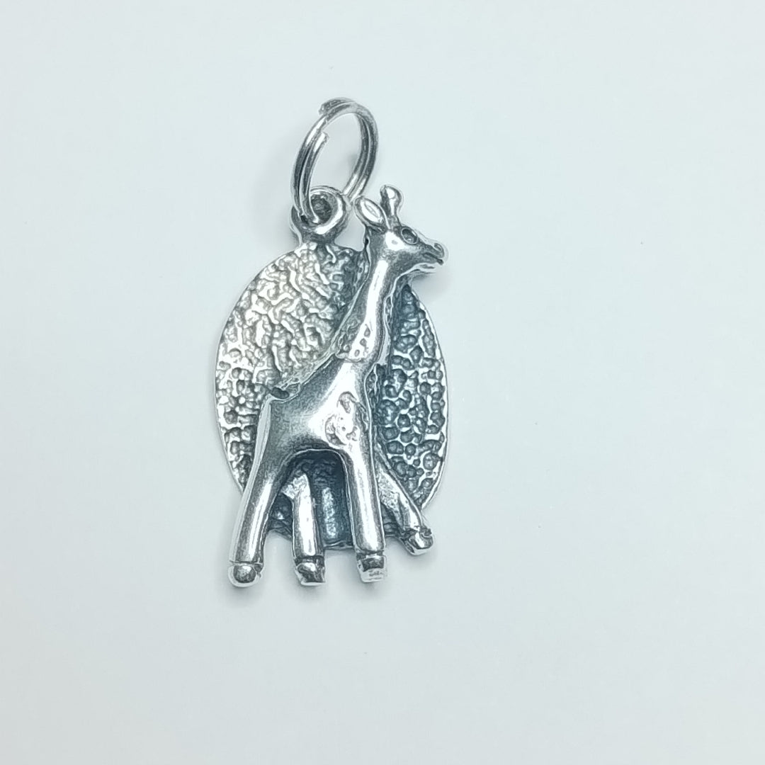 DIJE PLATA 1,90 GRMS (SEMINUEVO)