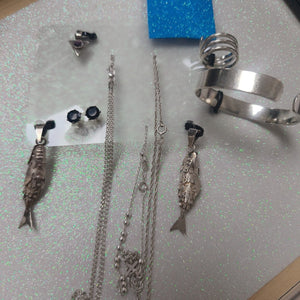 ANILLITO, BROQUELES PAR, DIJE, PULSERA RIGIDA PLATA 40 GRMS (SEMINUEVO)