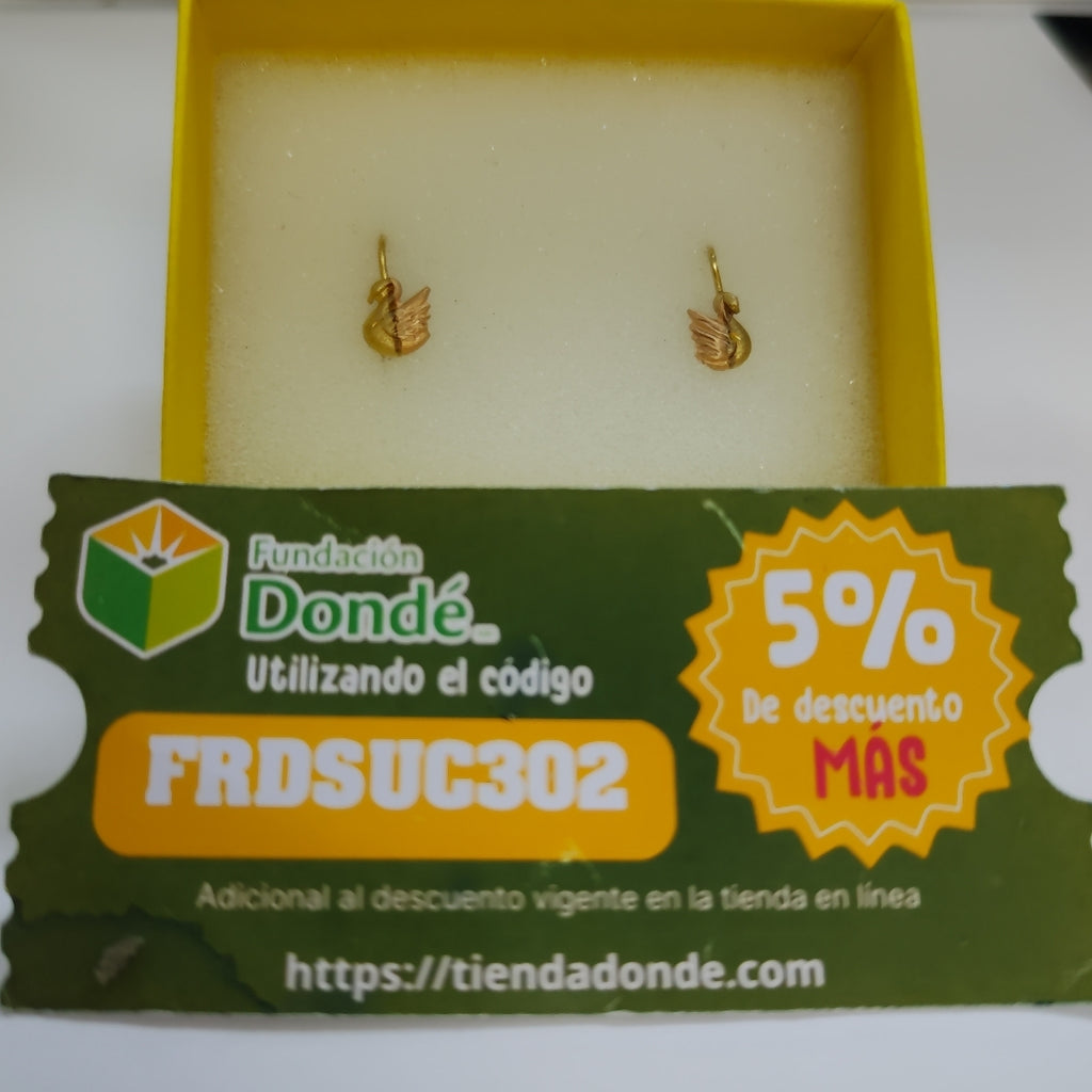 ARETES PAR ORO COMBINADO 14 K 0,90 GRMS (SEMINUEVO)