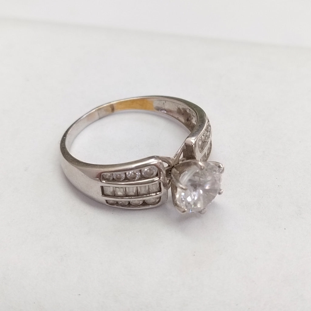 ANILLITO ORO BLANCO 14 K 4 GRMS (SEMINUEVO)