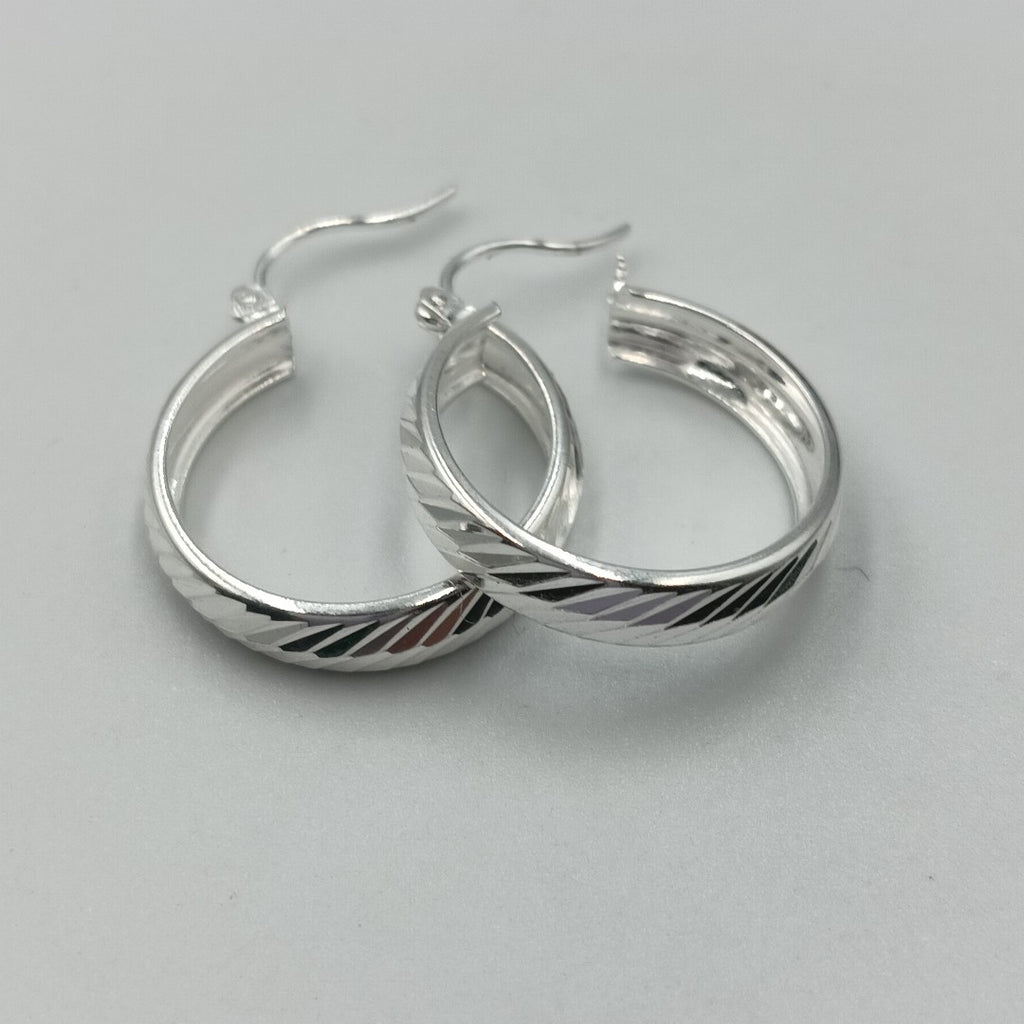 PAR ARRACADAS FACETADAS PLATA .925 2.3 GR (NUEVO)