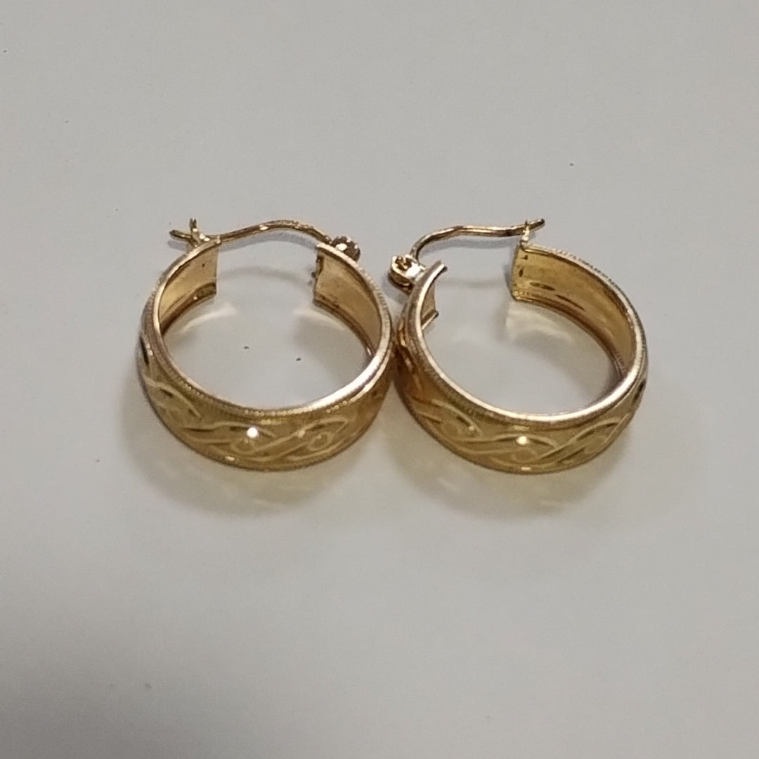 ARETES ARRACADAS ORO 10K 2.5 GR (NUEVO)