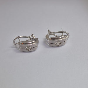 ARETES PAR ORO BLANCO 14 K 7,80 GRMS (SEMINUEVO)