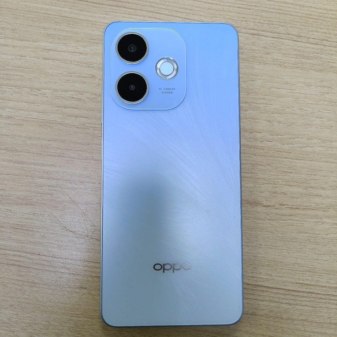 CELULAR OPPO A5 PRO CPH2711 (2025) 256 GB 8 GB RAM (SEMINUEVO)