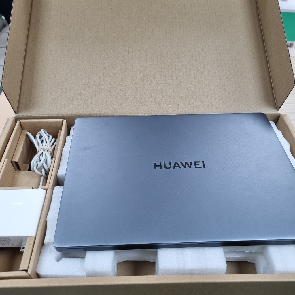 LAPTOP HUAWEI MATEBOOK D14 MDG-X (2023) 1 TB SSD 16 GB RAM (SEMINUEVO)