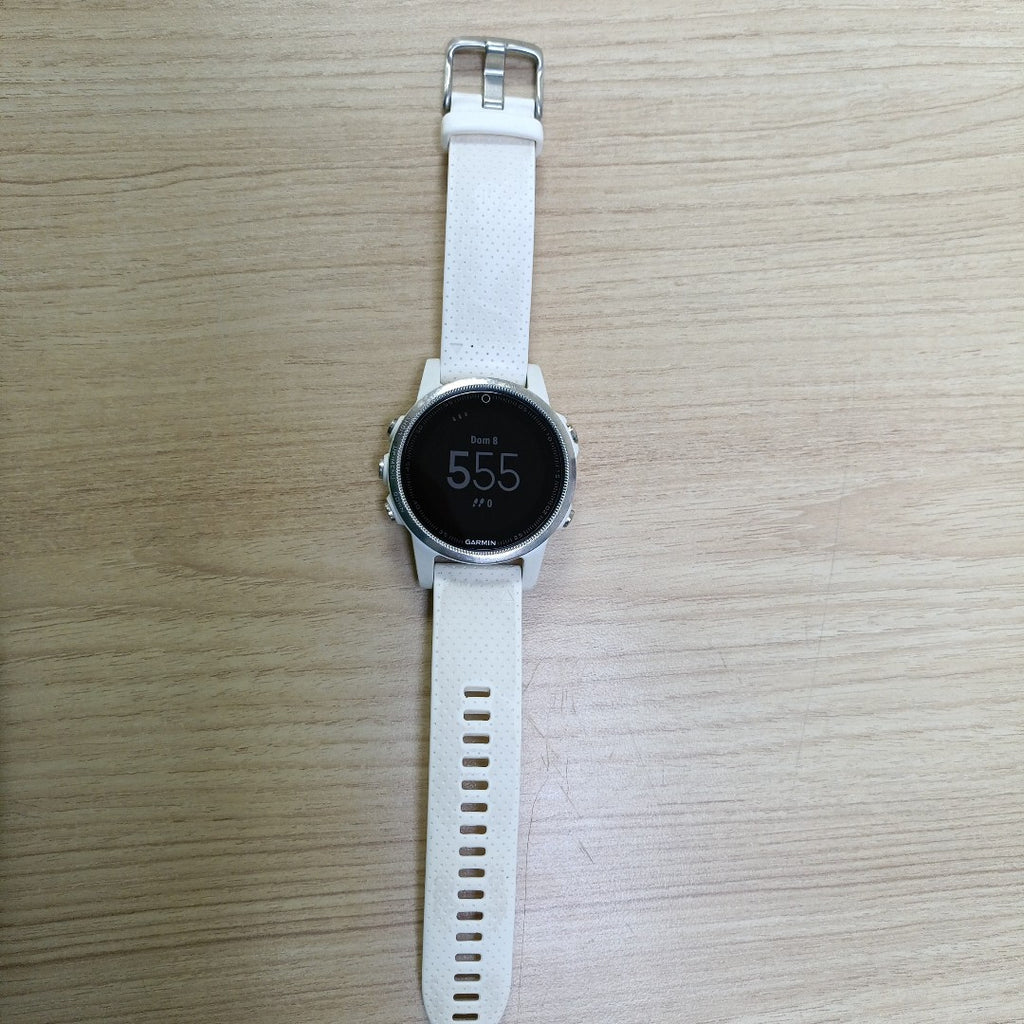 SMARTWATCH GARMIN FENIX 5S 42 MM GPS (SEMINUEVO)