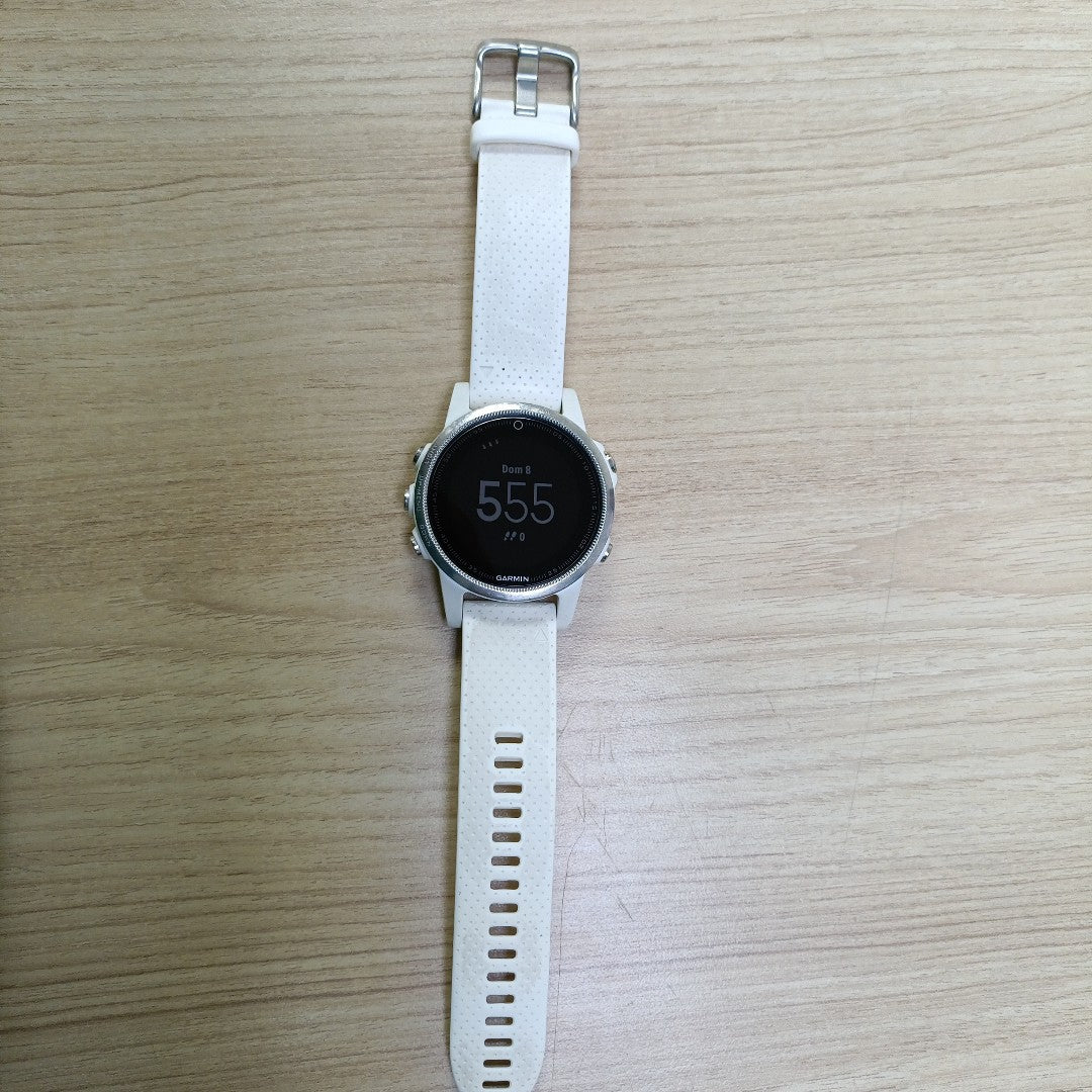 SMARTWATCH GARMIN FENIX 5S 42 MM GPS (SEMINUEVO)