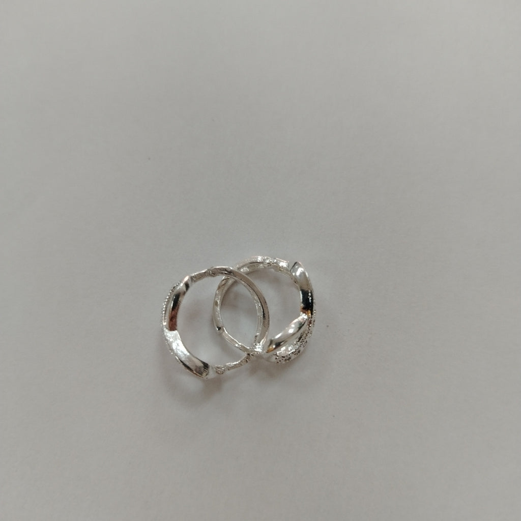 HUGGIES INFINITO CIRCONIAS PLATA .925 2.4 GR (NUEVO)