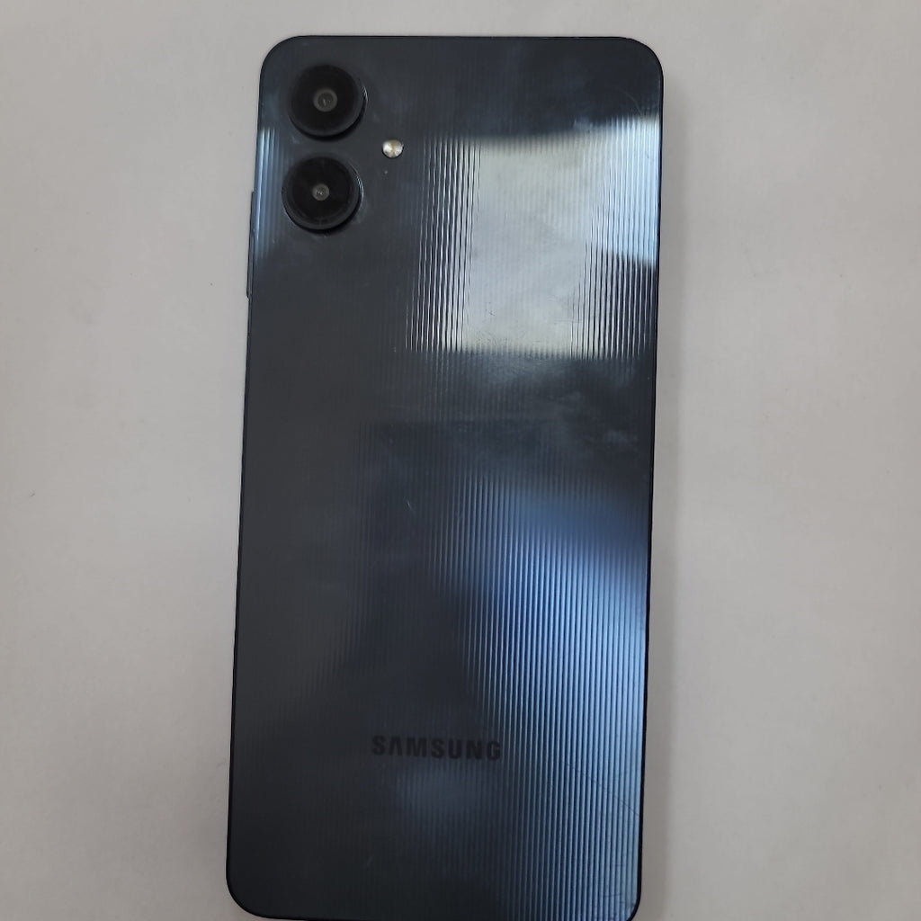 CELULAR SAMSUNG GALAXY A06 SM-A065M (2024) 128 GB 4 GB RAM (SEMINUEVO)