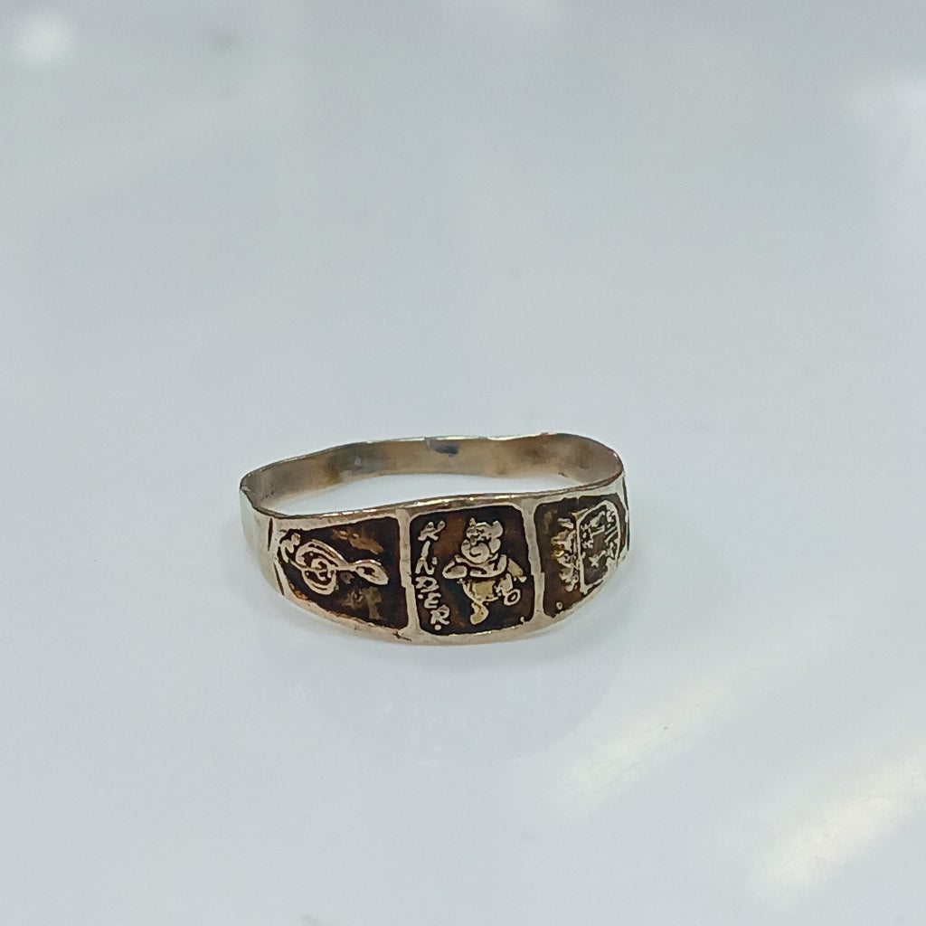 ANILLO DE GRADUACIÓN ORO 8 K 0.7 GRMS (SEMINUEVO)