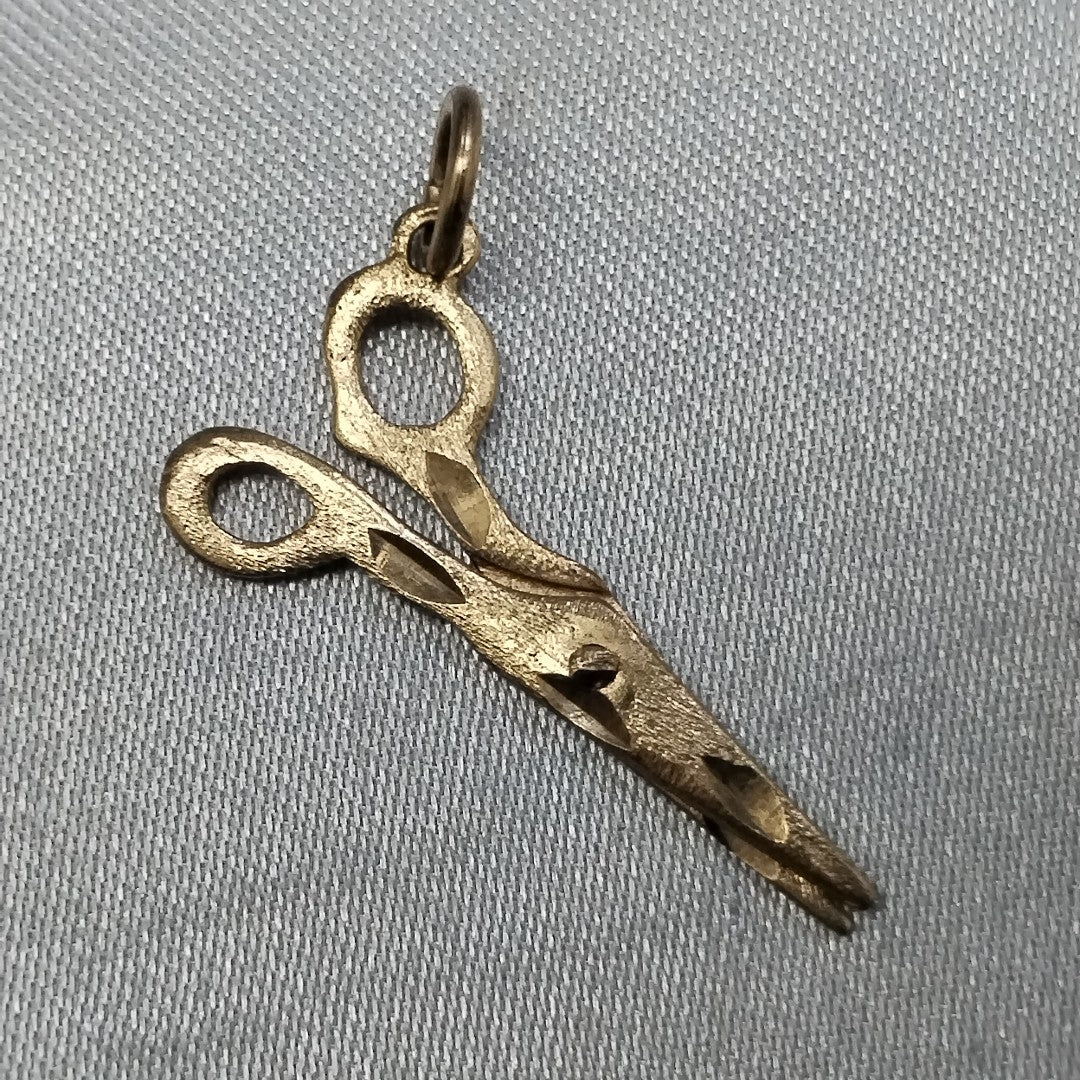 DIJE ORO 14 K 0,90 GRMS (SEMINUEVO)