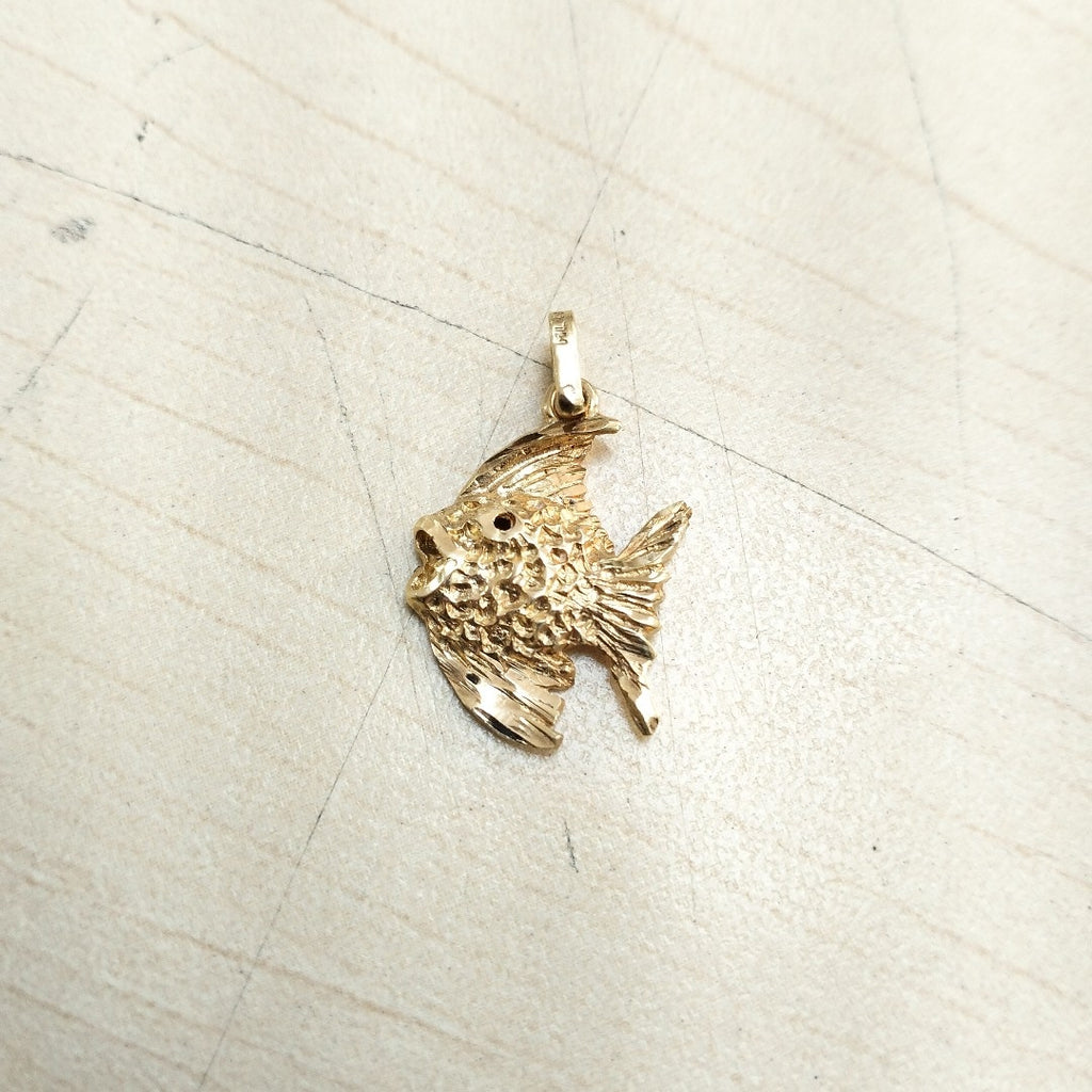 DIJE ORO 14 K 2 GRMS (SEMINUEVO)