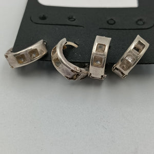 ARETES PAR PLATA 2.6 GRMS (SEMINUEVO)
