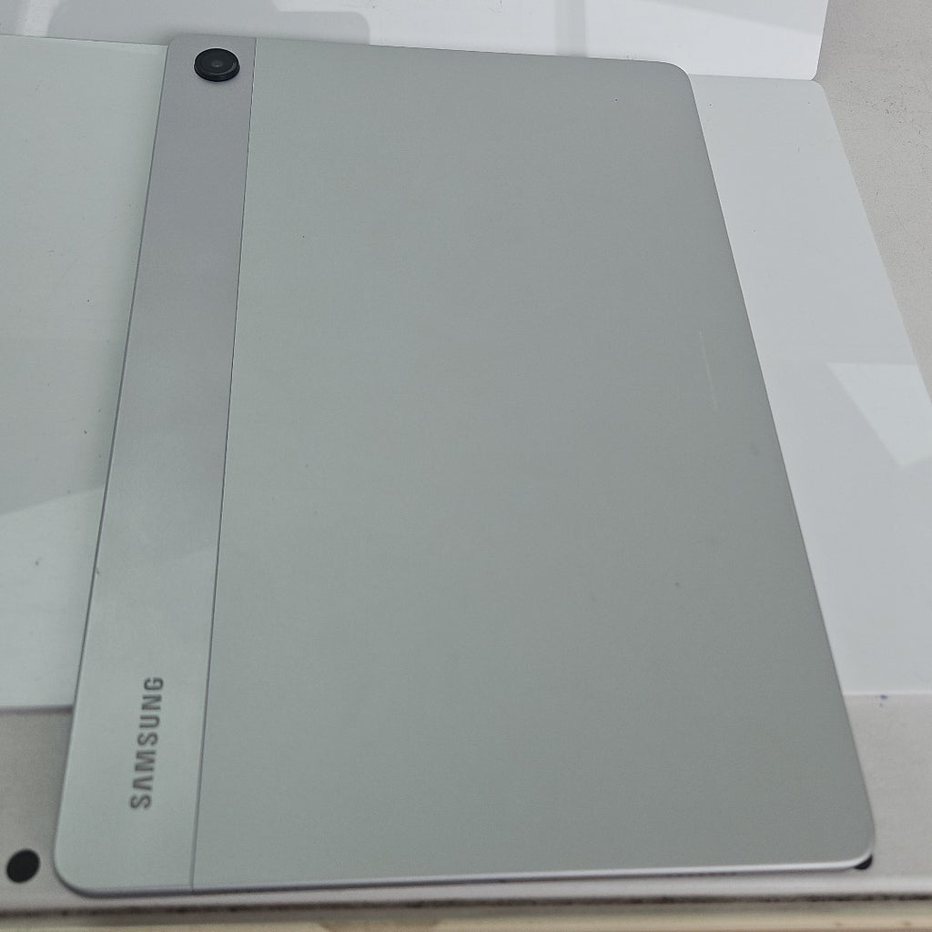 TABLETA SAMSUNG GALAXY TAB A9+ SM-X210 (2023) 128 GB 8 GB RAM (SEMINUEVO)