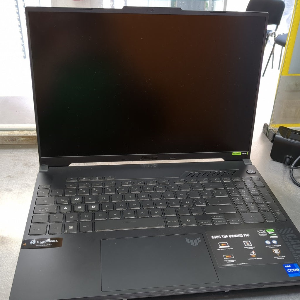 LAPTOP ASUS TUF GAMING F16 FX607VU-RL024W (2025) 512 GB SSD 16 GB RAM (SEMINUEVO)