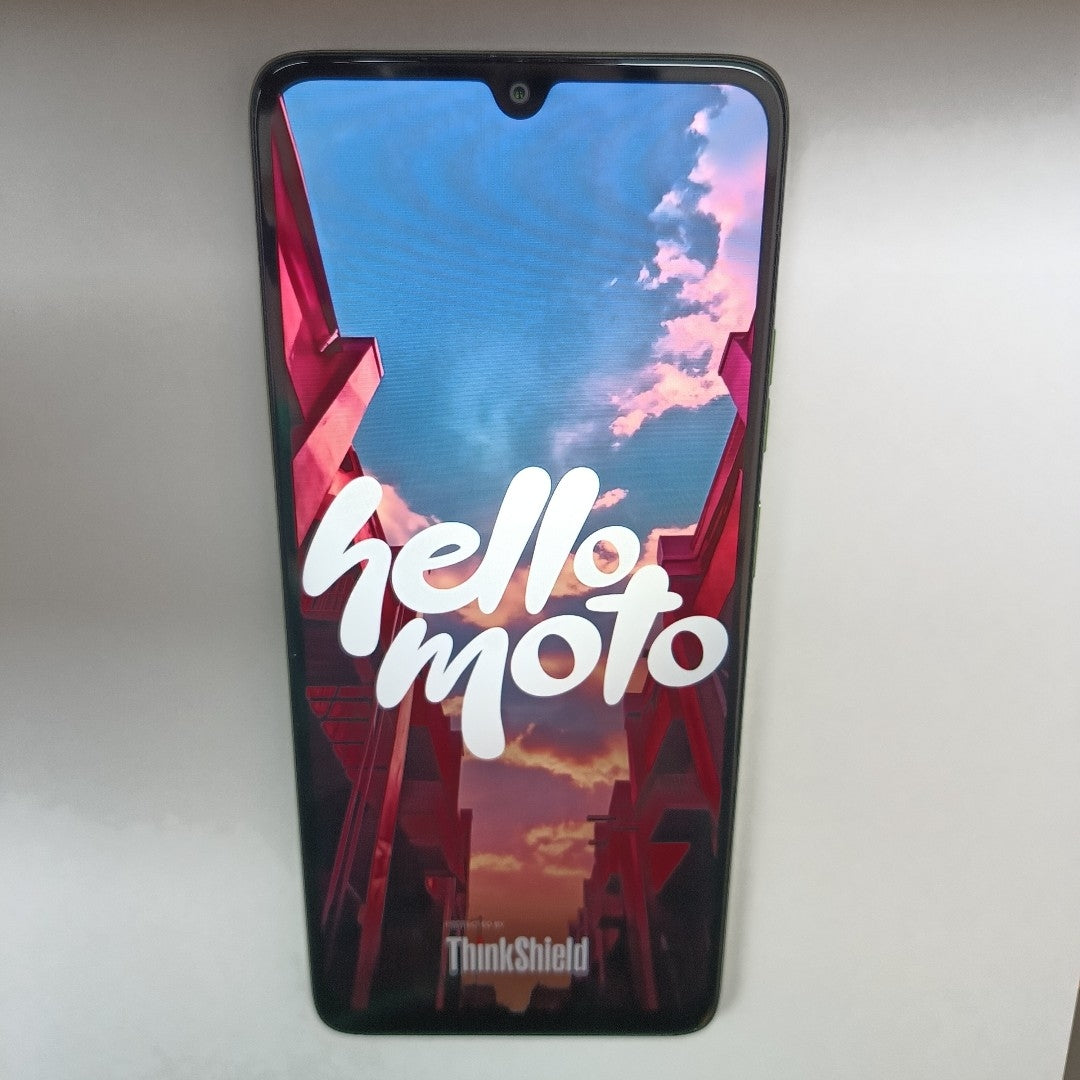 CELULAR MOTOROLA MOTO G06 XT2535-2 (2025) 64 GB 4 GB RAM (SEMINUEVO)