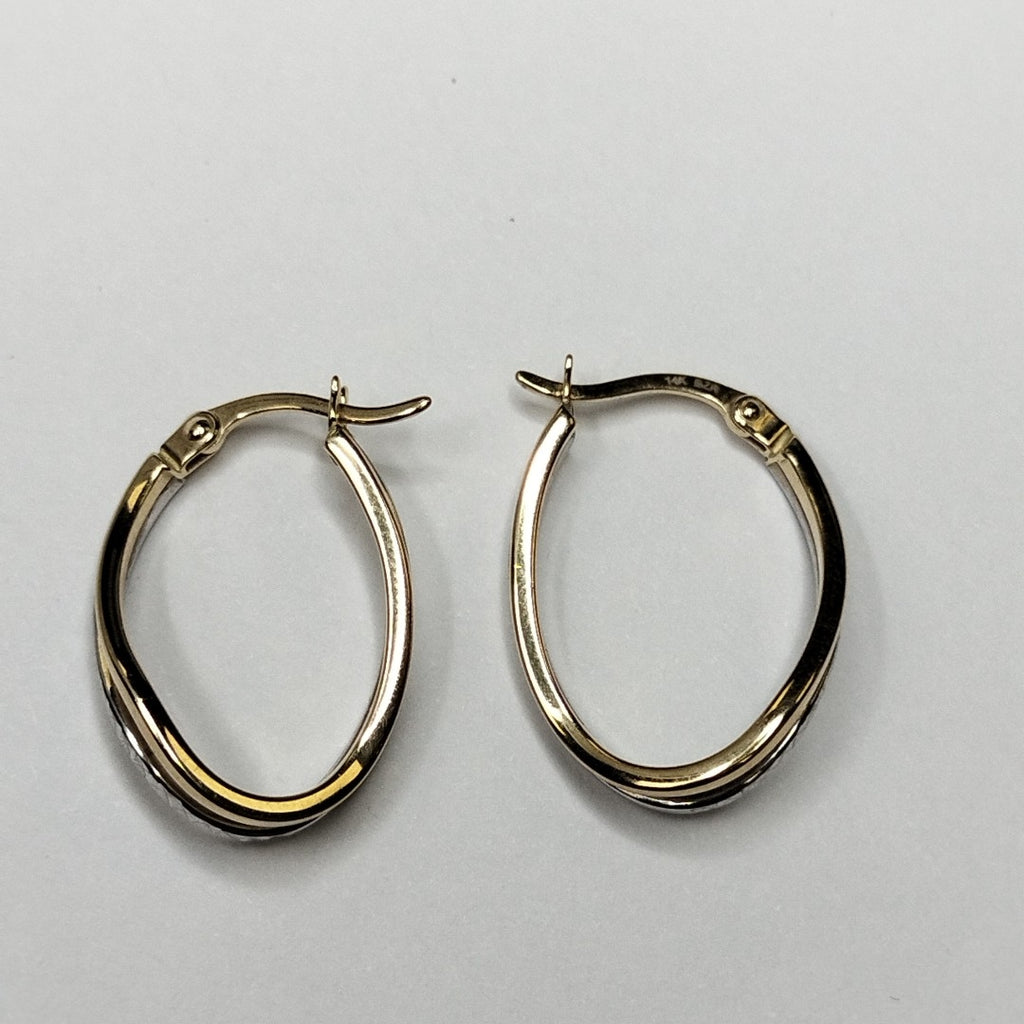 ARRACADAS PAR ORO, ORO BLANCO 14 K 2 GRMS (SEMINUEVO)