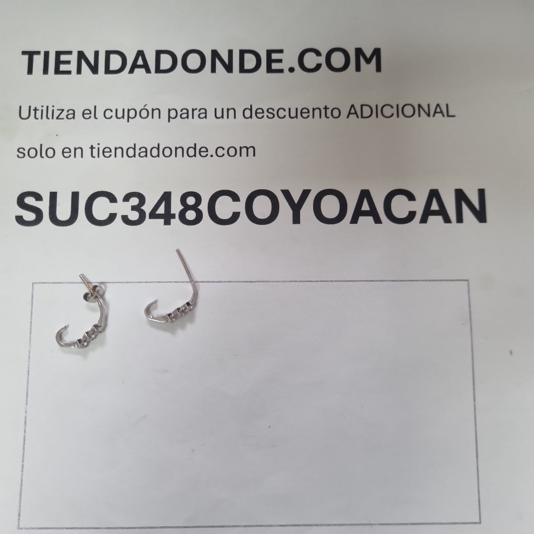 ARETES PAR ORO BLANCO 14 K 1.9 GRMS (SEMINUEVO)
